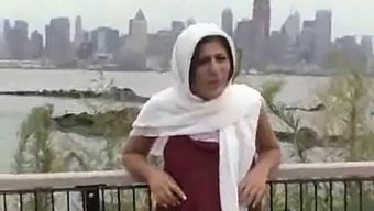 Anal Beads And Analfisting In Homemade Anal Sex Video